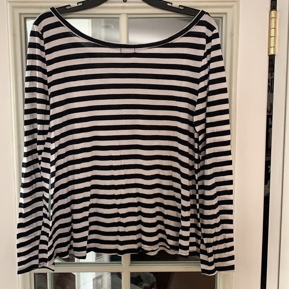 Hinge Top - Picture 2 of 3